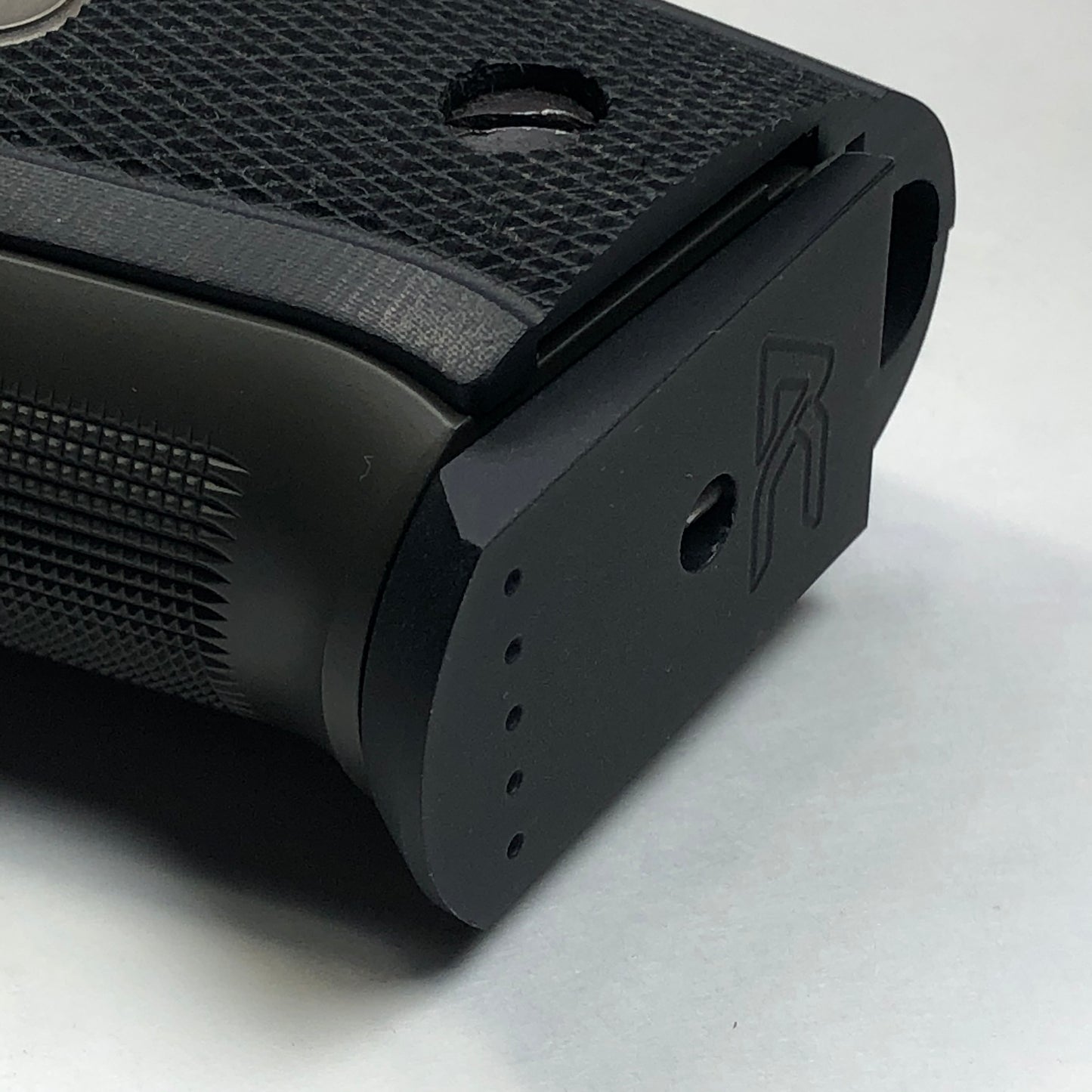 Armory Craft P226 - Plus Zero - 15/17rd - Billet Aluminum Base Pad - BLACK image 2