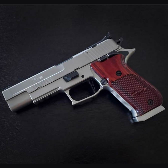 Armory Craft SIG Sauer P220 Billet Base Pad image 1