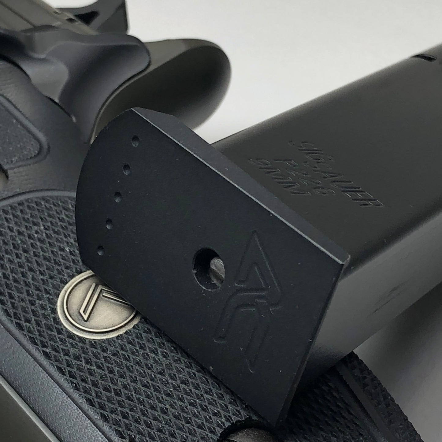 Armory Craft P226 - Plus Zero - 15/17rd - Billet Aluminum Base Pad - BLACK image 3