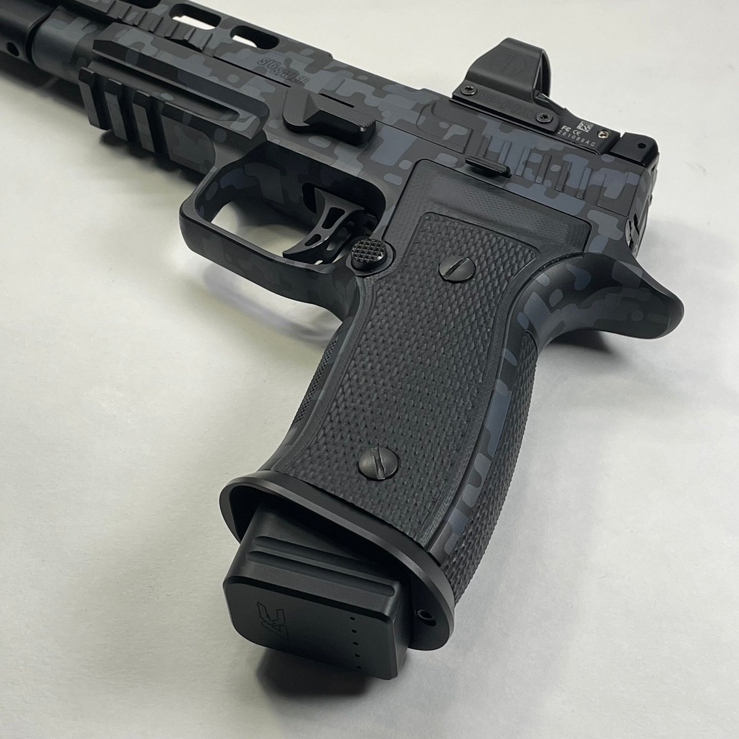 Armory Craft P320 AXG "Carry" Magwell image 4