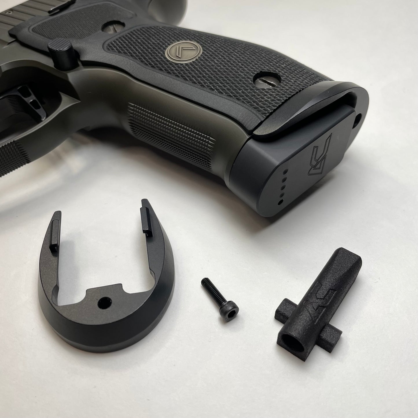 Armory Craft P226 Magwell - Aluminum - BLACK & SILVER image 8