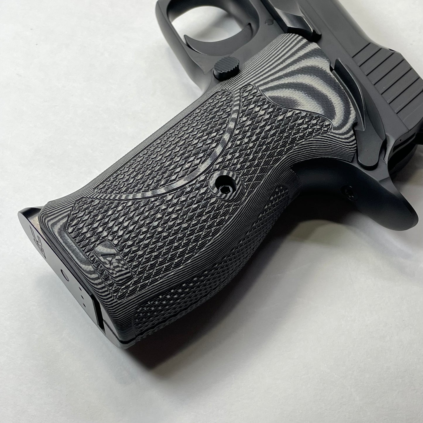 Armory Craft P210 G10 Grips - BLACK/GRAY image 7