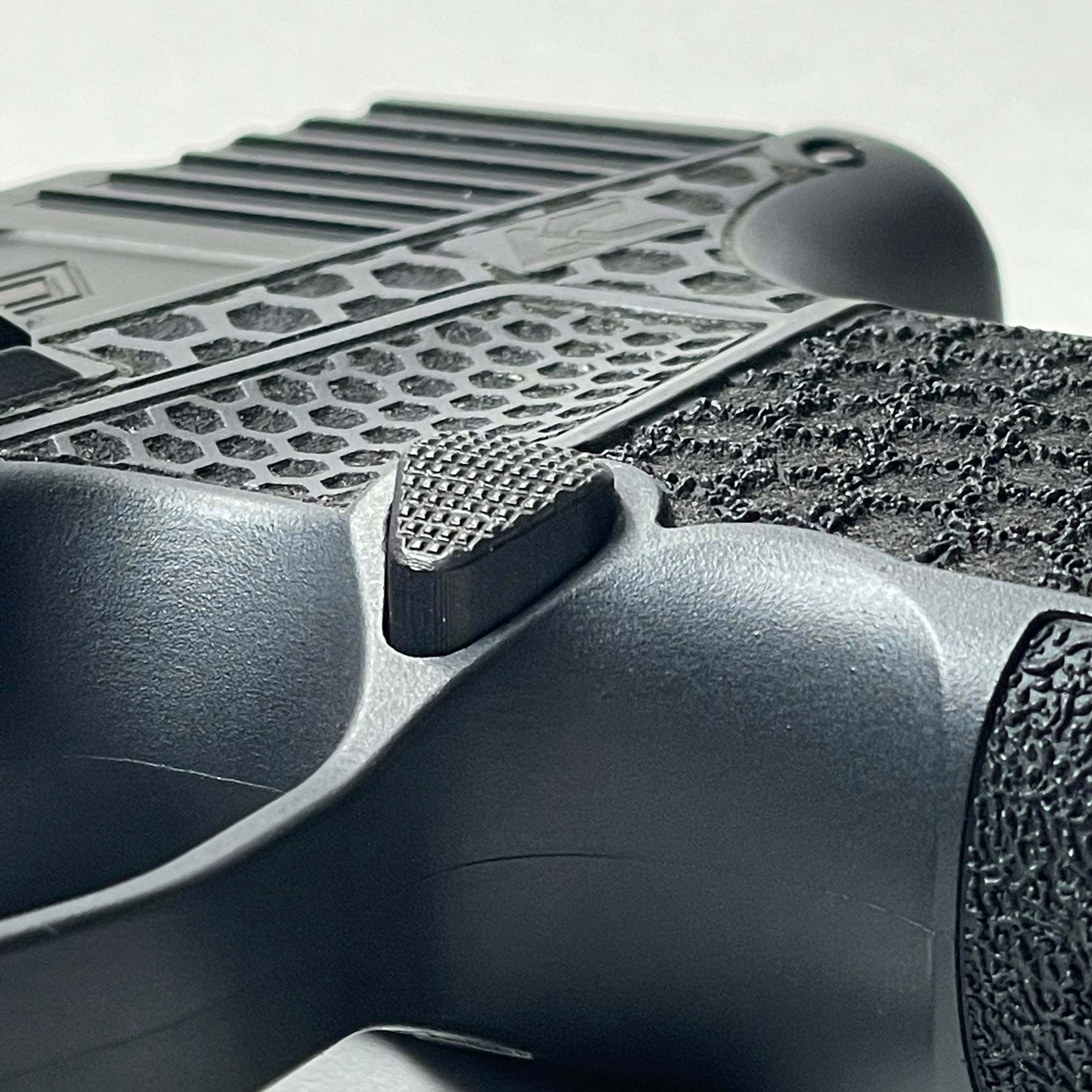 Armory Craft – Sig Guy