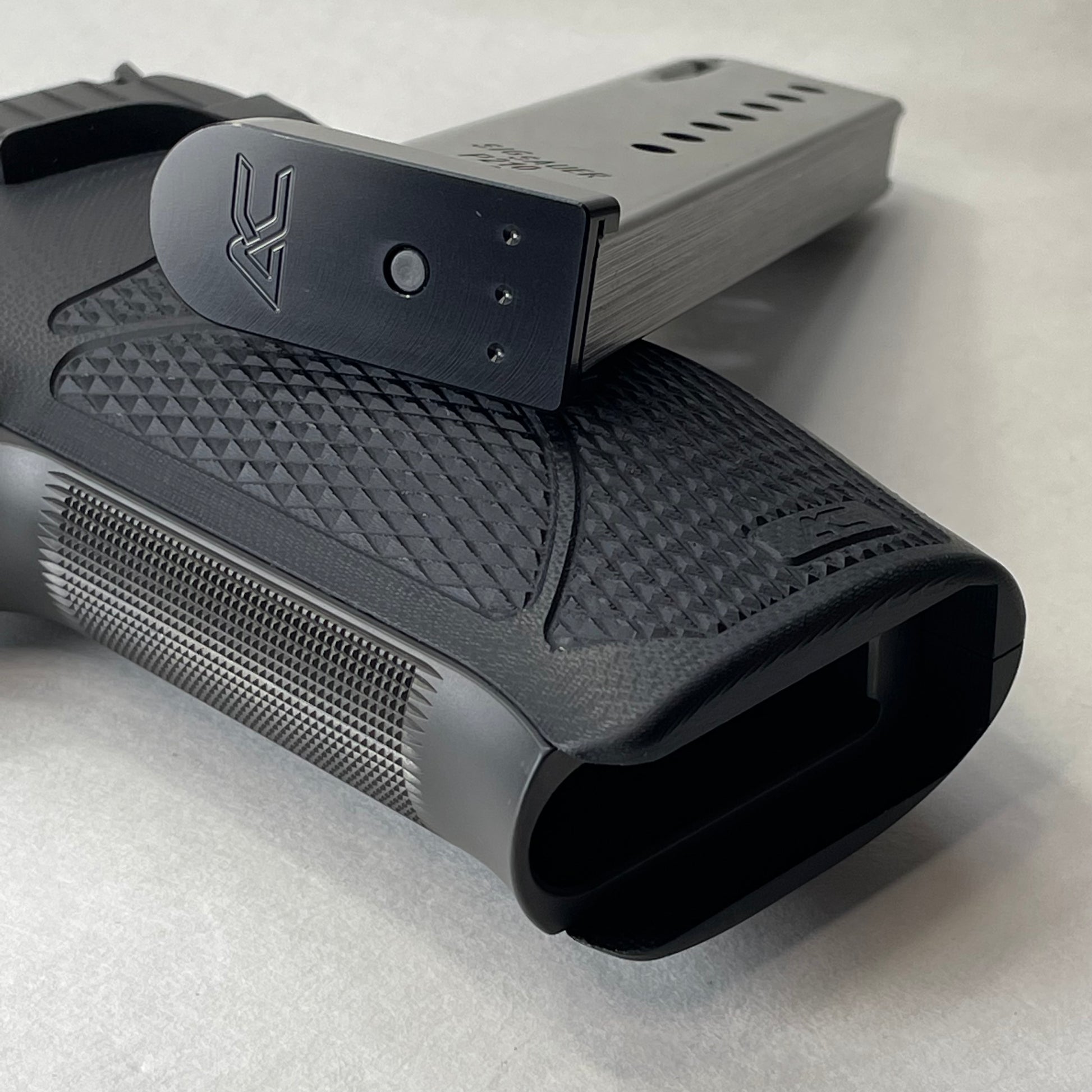Armory Craft P210A - Base Pad - Low Profile image 1