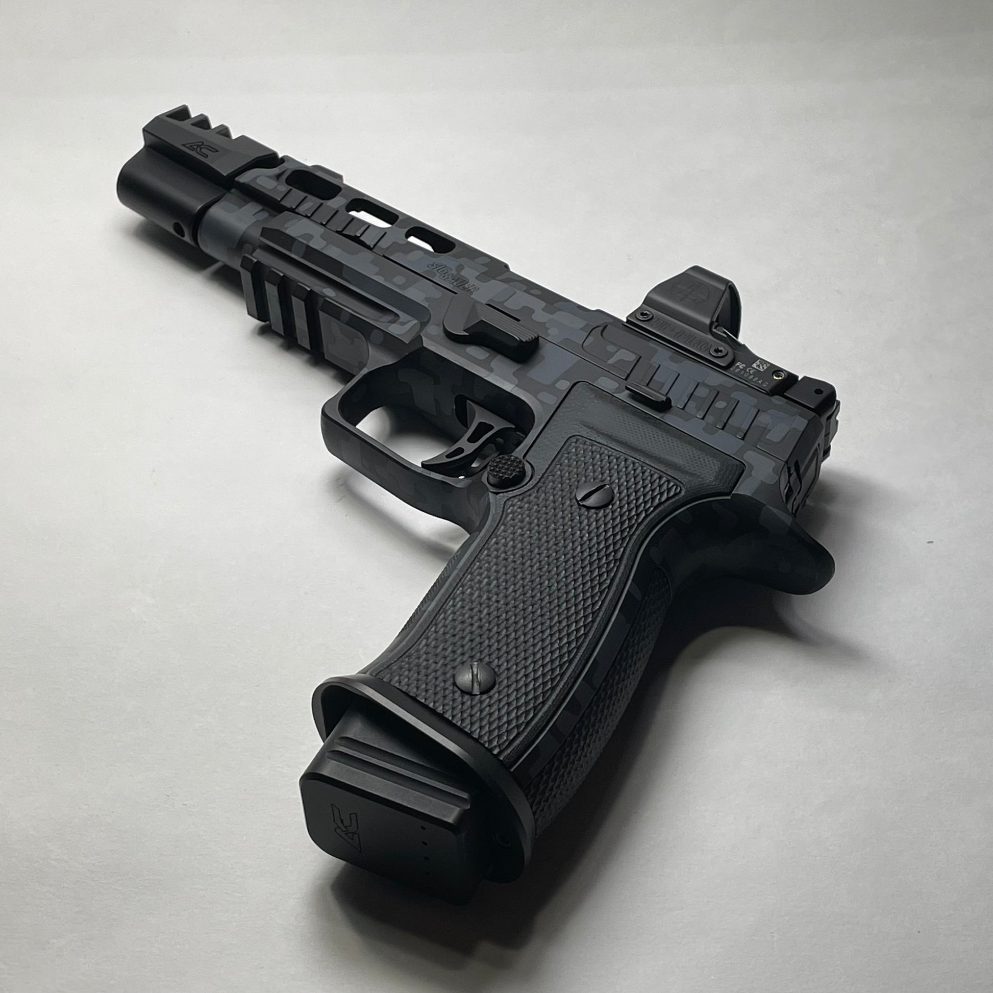 Armory Craft P320 AXG "Carry" Magwell image 1